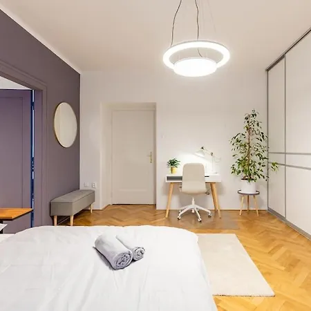 Luxury On Wilsonova, Close To Center *