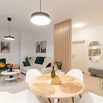 Luxury On Wilsonova, Close To Center