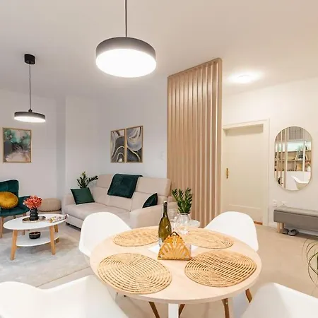 Luxury On Wilsonova, Close To Center